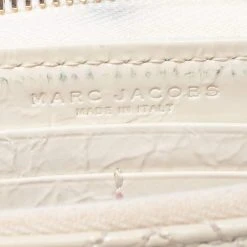 Marc Jacobs Cream Patent Leather Double Pocket Wallet For Women 16 Marc Jacobs Cream Patent Leather Double Pocket Wallet For Women -Cheap Marc Jacobs Store luxury women marc jacobs new handbags p482934 002