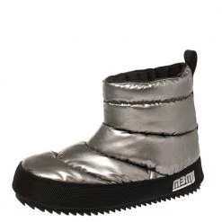 Marc Jacobs Silver Vinyl Snow Boots Size 36 For Women