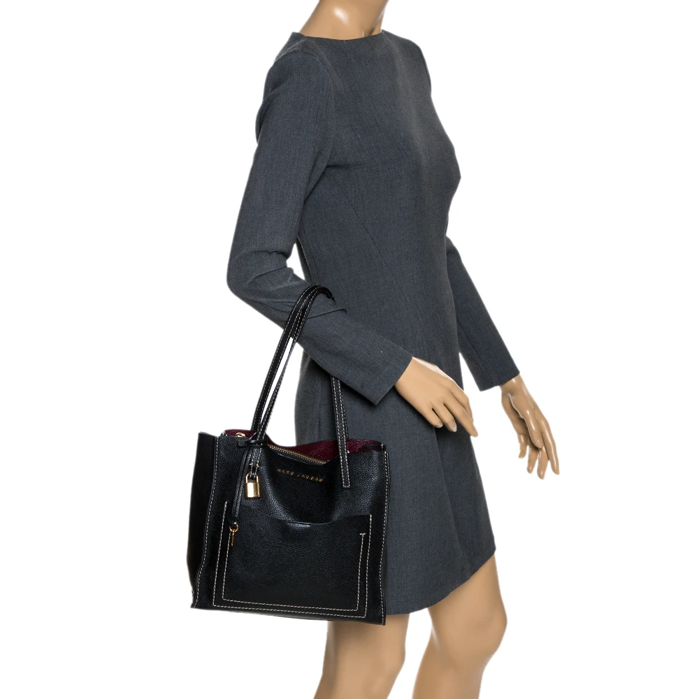 Marc Jacobs Black Leather Grind T Pocket Tote For Women 2 Marc Jacobs Black Leather Grind T Pocket Tote For Women - Image 2