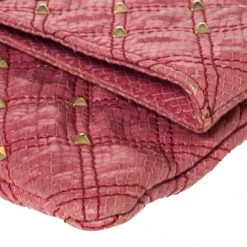 Marc Jacobs Pink Studded Leather Eugenie Clutch For Women 22 Marc Jacobs Pink Studded Leather Eugenie Clutch For Women -Cheap Marc Jacobs Store luxury women marc jacobs used handbags p302911 005