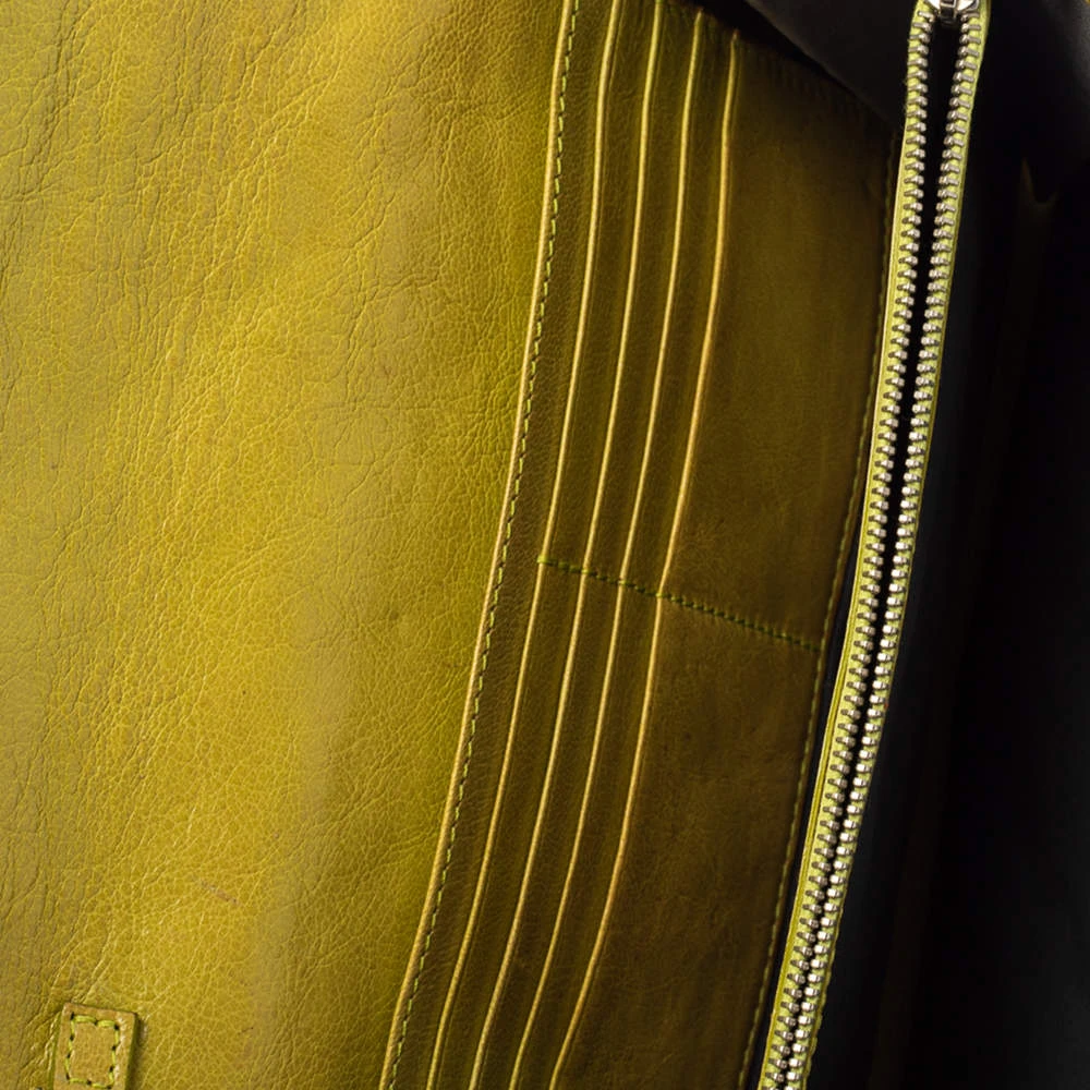 Marc Jacobs Lime Quilted Leather Flap Chain Clutch For Women 8 Marc Jacobs Lime Quilted Leather Flap Chain Clutch For Women - Image 8