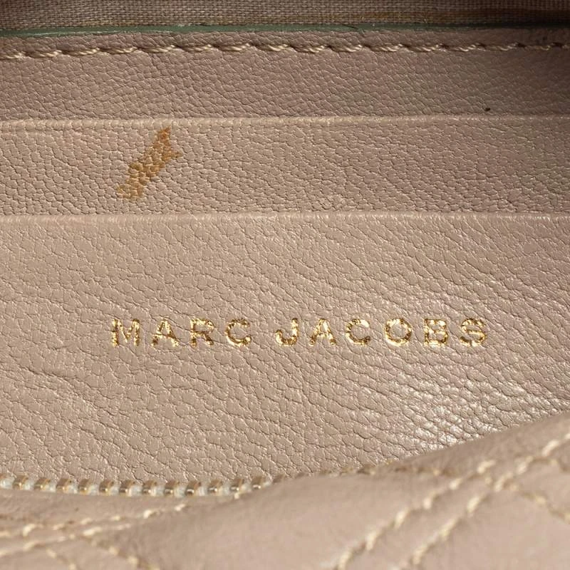 Marc Jacobs Taupe Quilted Leather Crossbody Bag For Women 8 Marc Jacobs Taupe Quilted Leather Crossbody Bag For Women - Image 8