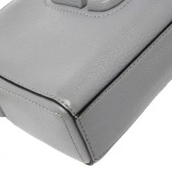 Marc Jacobs Grey Leather Small Shutter Camera Crossbody Bag For Women 20 Marc Jacobs Grey Leather Small Shutter Camera Crossbody Bag For Women -Cheap Marc Jacobs Store luxury women marc jacobs used handbags p461554 005