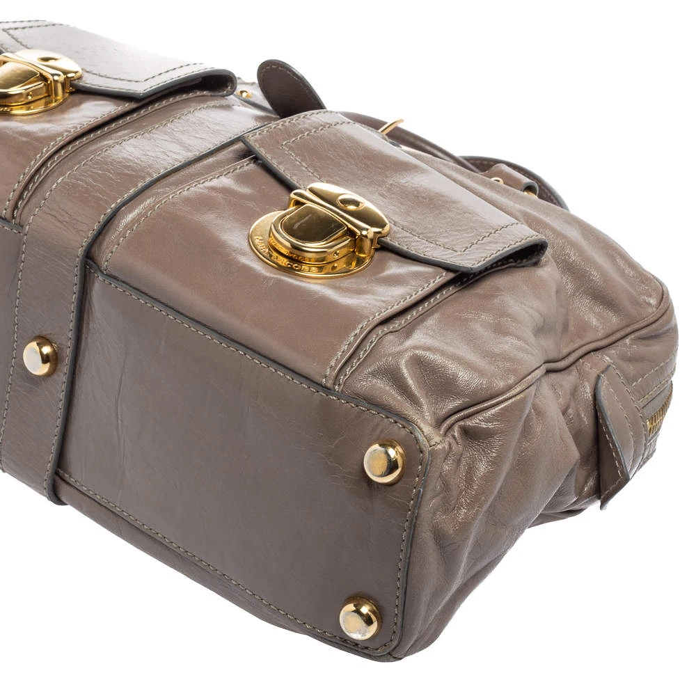 Marc Jacobs Dark Beige Glossy Leather Venetia Satchel For Women 13 Marc Jacobs Dark Beige Glossy Leather Venetia Satchel For Women - Image 13