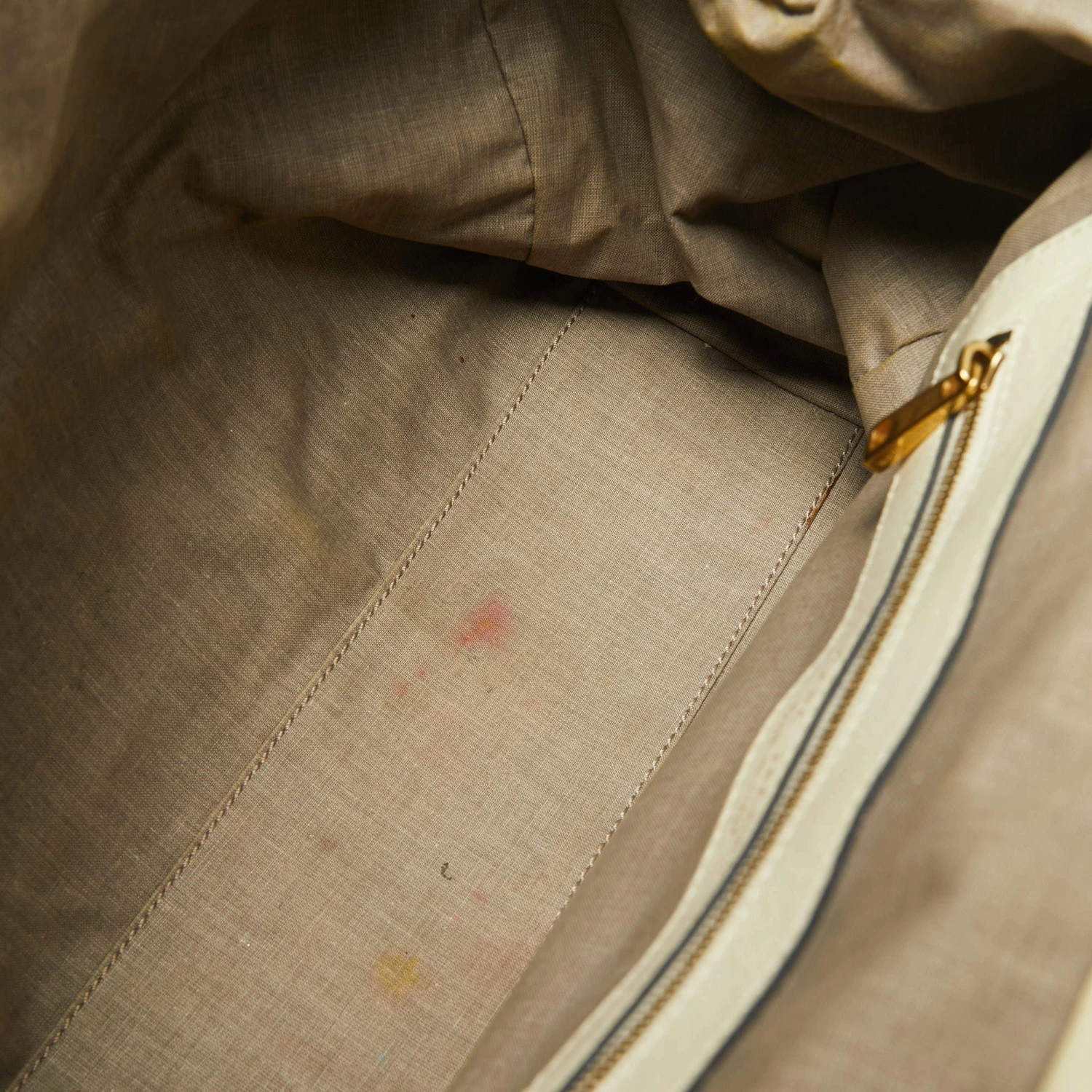 Marc Jacobs Off-White Leather Stam Satchel For Women 11 Marc Jacobs Off-White Leather Stam Satchel For Women - Image 11