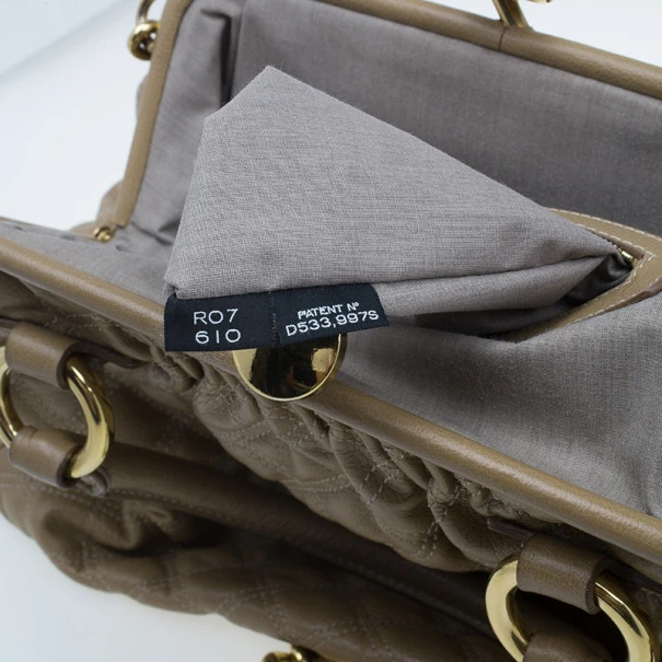 Marc Jacobs Beige Quilted Leather Stam Bag For Women 13 Marc Jacobs Beige Quilted Leather Stam Bag For Women - Image 13